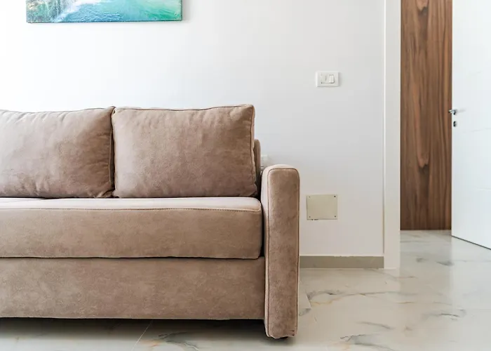 Beachside Comfort In Orikum By Pikhost Vlorë