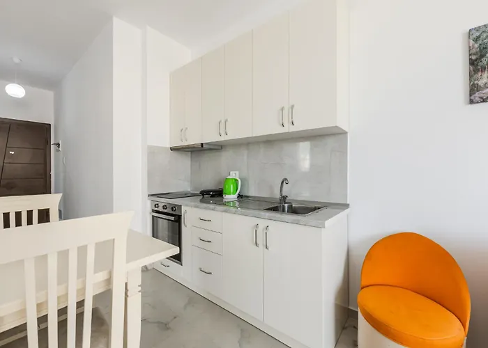 Apartamento Beachside Comfort In Orikum By Pikhost