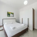 Appartamento Beachside Comfort In Orikum By Pikhost
