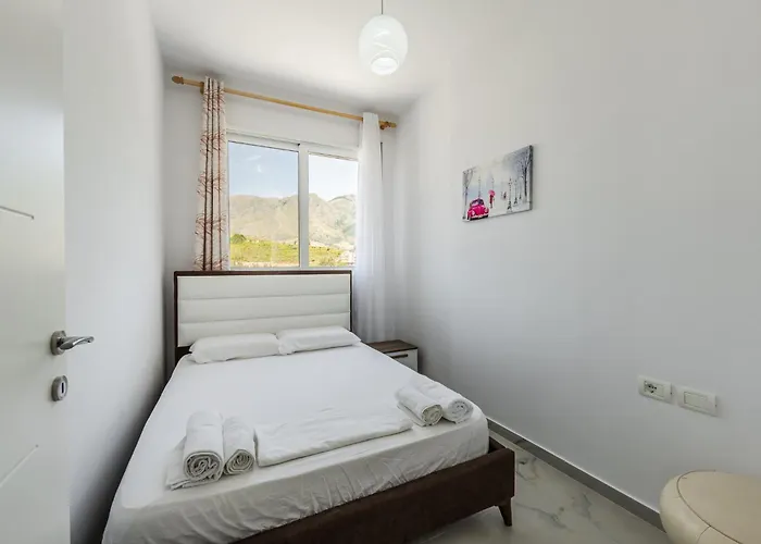 Beachside Comfort In Orikum By Pikhost Apartament Wlora