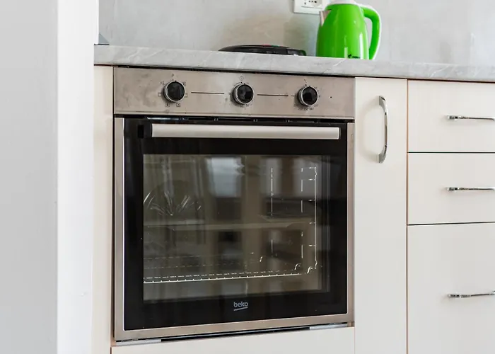 Beachside Comfort In Orikum By Pikhost Apartament Wlora