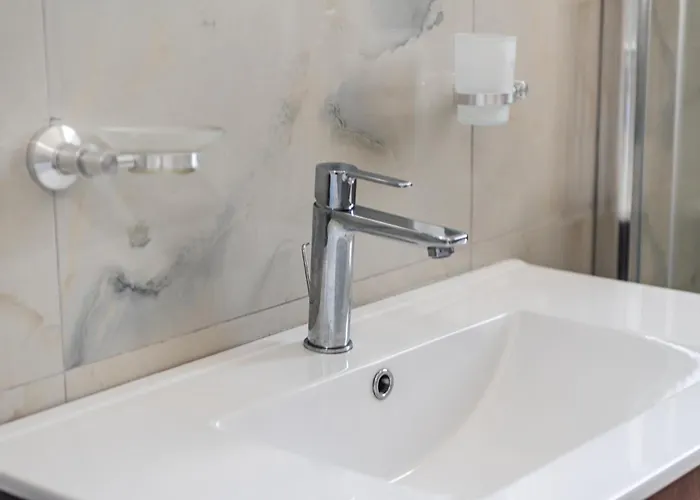 Apartament Beachside Comfort In Orikum By Pikhost Wlora